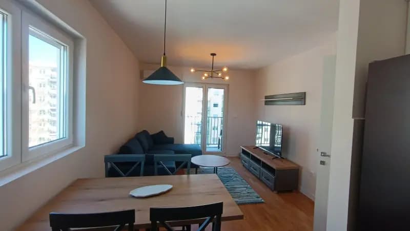 Оренда, однокімнатна квартира, 43м², Побреж'є, Подгориця