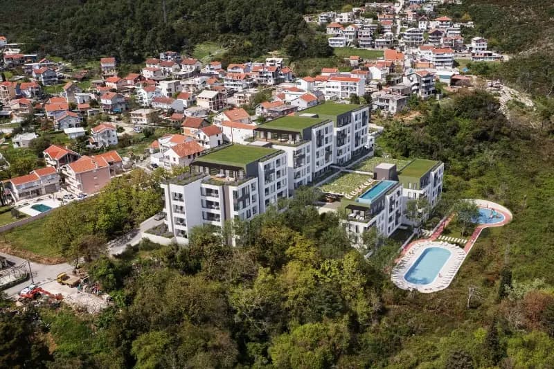 Продаж, однокімнатна квартира, 41м², Тіват