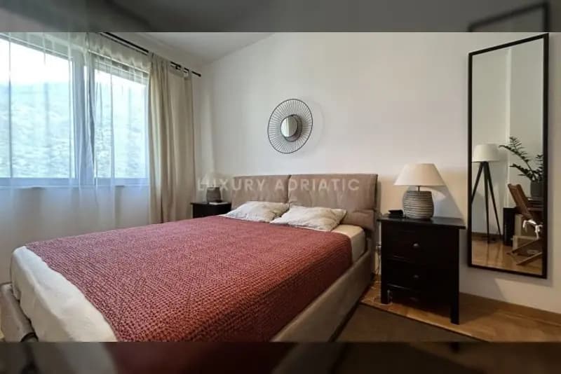 Dvosoban stan u kompleksu s bazenom - Morinj, Boka Kotorska