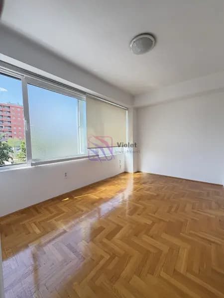 Izdavanje, dvosoban stan, 60m², City Kvart, Podgorica