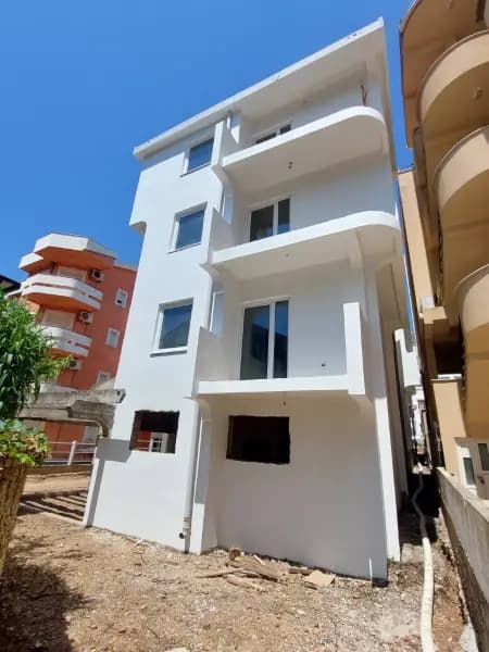 Prodaja, vila, 420m², Sutomore, Bar