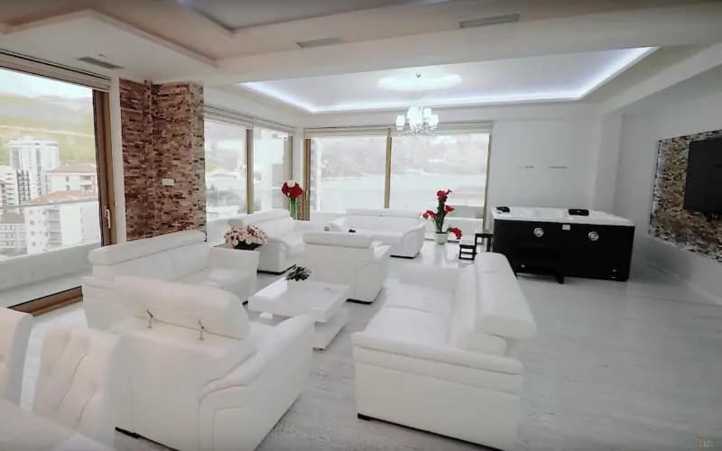 Prodaja, dvosoban penthaus, 105m², Budva