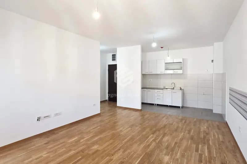 Dvosoban stan 64m2, City kej – Podgorica