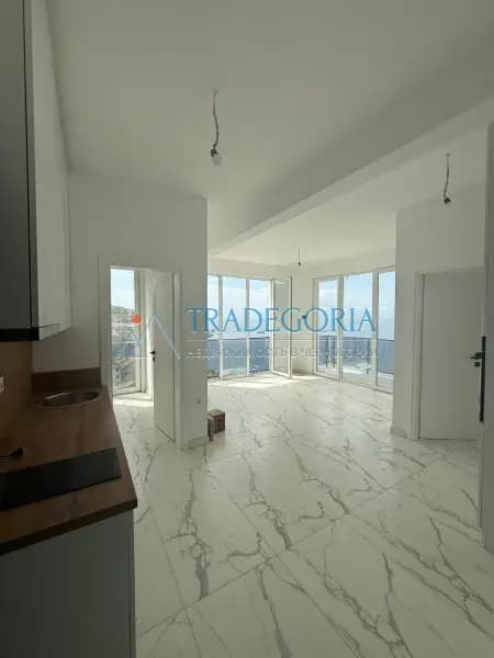 Utehi'de havuzlu komplekste iki odalı daire