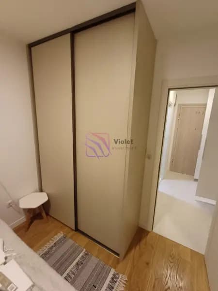 Izdavanje, jednosoban stan, 49m², Central Point, Podgorica