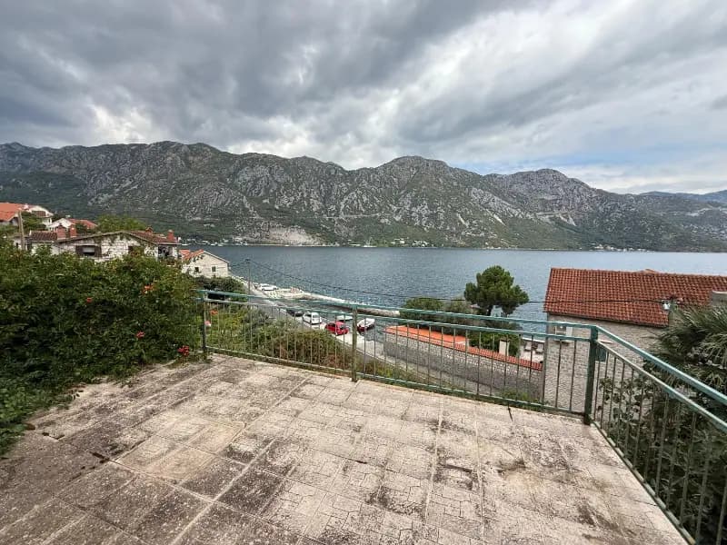 Verkauf, Villa, 200m², Kostanjica, Kotor