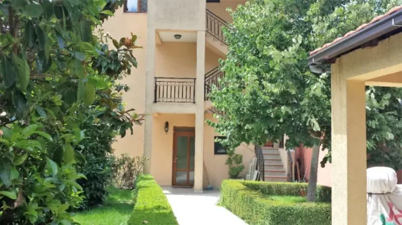 For rent, two-bedroom apartment, 65m², Dobrota, Kotor