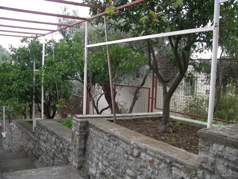 Kuća u Petrovcu br. 940