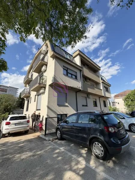 Оренда, двокімнатна квартира, 56м², Сіті Кварт, Подгориця