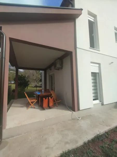 Kuća 190m2, Herceg Novi, Podi