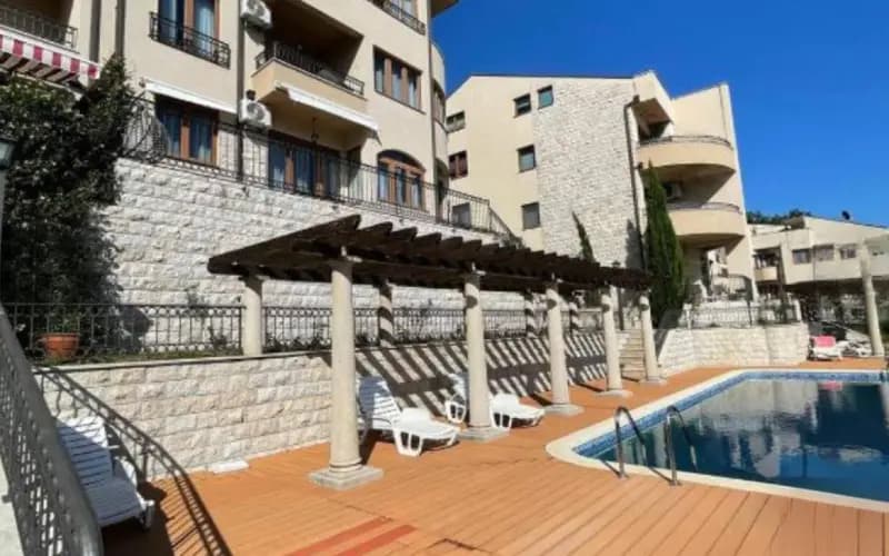 Продажа, двухкомнатная квартира, 75м², Херцег-Нови
