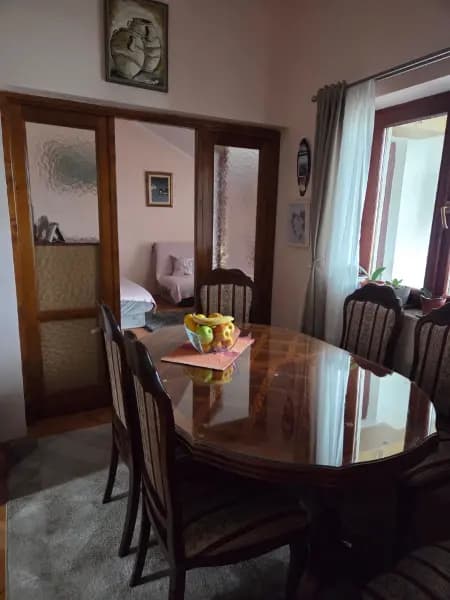 Продаж, двокімнатна квартира, 57м², Тіват