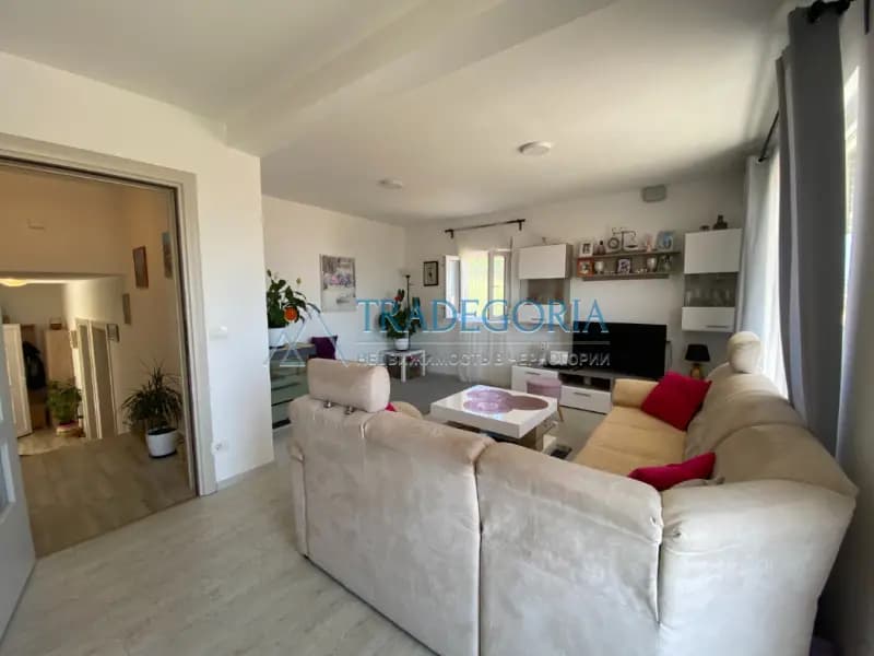 Neues Haus mit Meerblick auf der Halbinsel Luštica