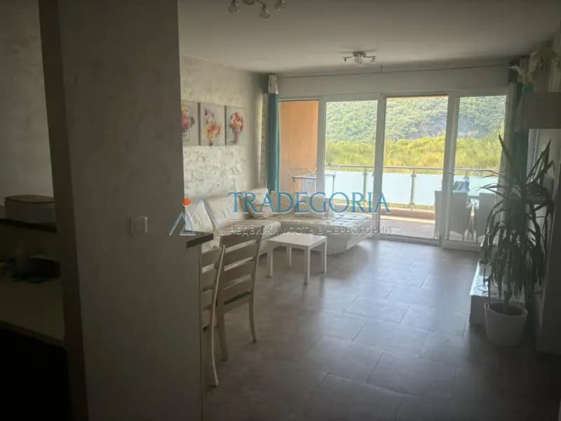 Two-bedroom apartment in the residential complex Bečići One