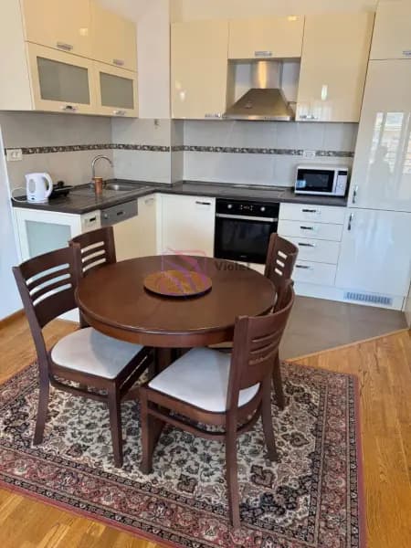 Verkauf, Einzimmerwohnung, 51m², City Kvart, Podgorica