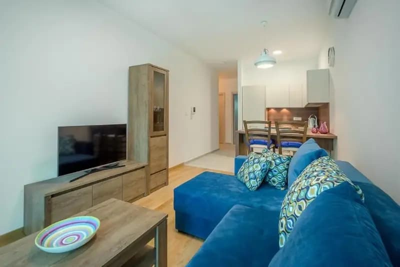 Prodaja, trosoban stan, 55m², Bečići, Budva