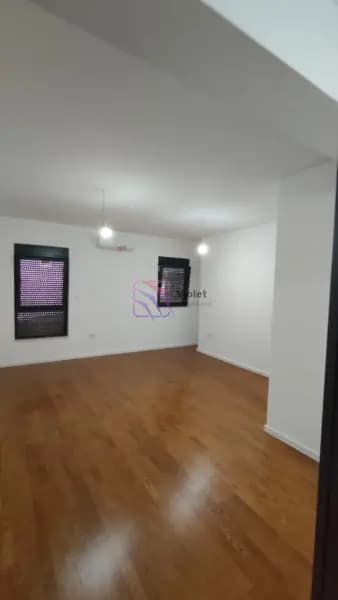 Оренда, однокімнатна квартира, 45м², Сіті Кей, Подгориця