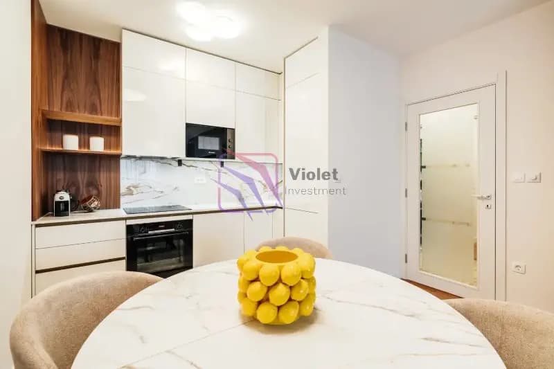 For rent, two-bedroom apartment, 73m², Central Point, Podgorica