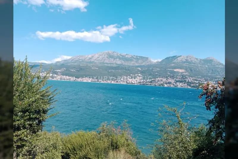 Sahilde arsa - Njivica, Herceg Novi. 1. sıra!