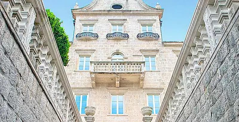 Villa in Dobrota No. 678