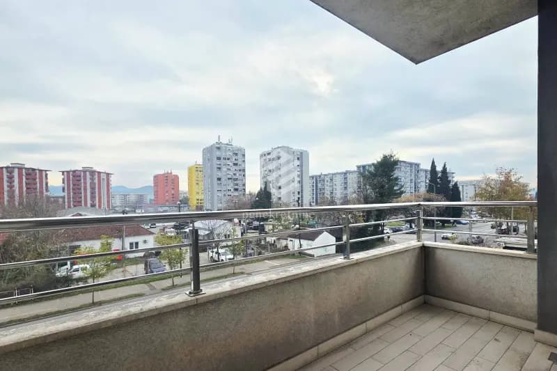 Dvosoban stan 90m2, Pobrežje – Podgorica
