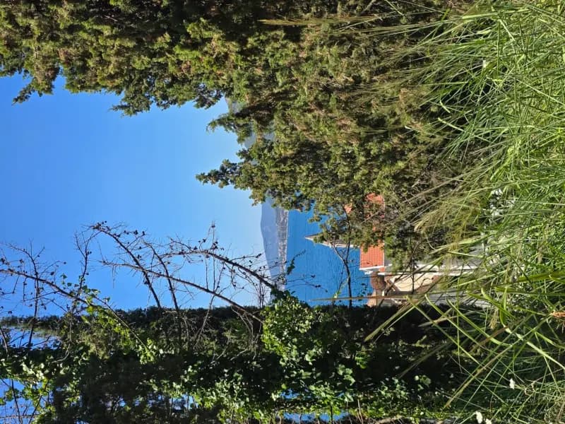 Tivat – Donja Lastva'da 1.312 m2'lik özel parsel. Panoramik manzara!