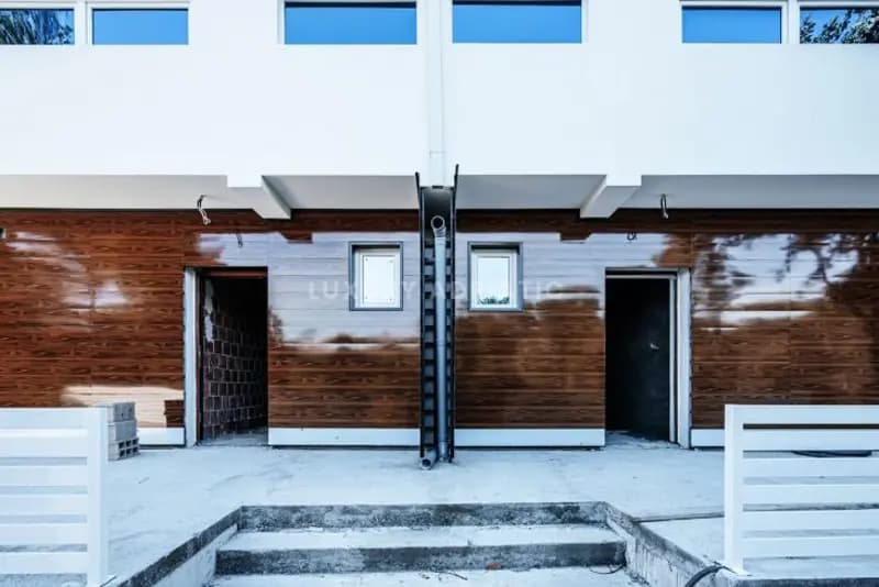 290.000 euroya ilk mülk! Havuzlu yeni ev - Budva, Trsteno