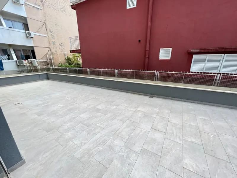 Prodaja, dvosoban stan, 94m², Becici, Budva
