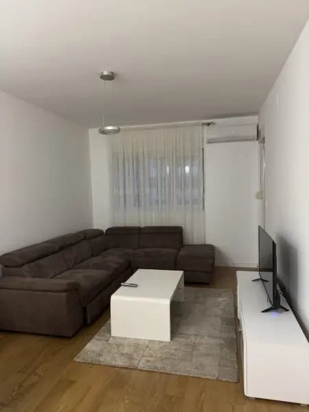 Оренда, однокімнатна квартира, 50м², Central Point, Подгориця