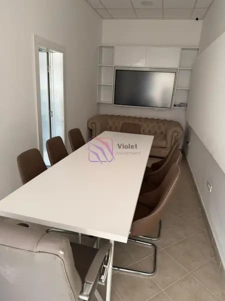 Vermietung, Bürofläche, 98m², Stari Aerodrom, Podgorica