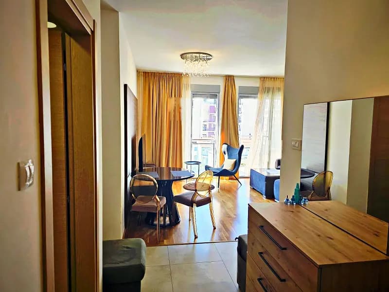Satılık, iki odalı Daire, 73m², Bečići, Budva