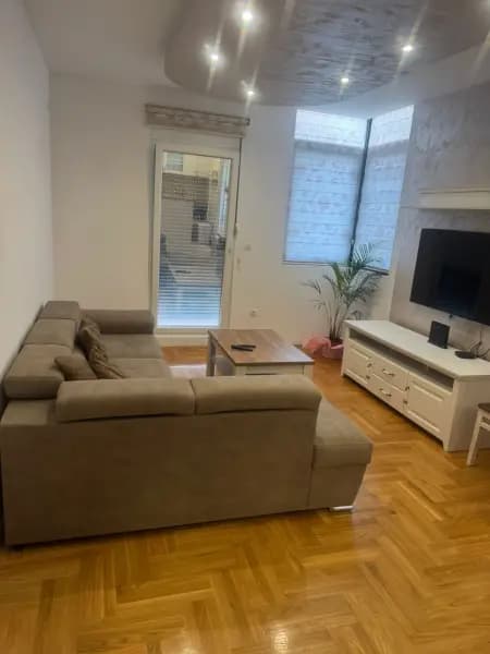 For Rent, One-Bedroom Apartment, 52m², Tivat