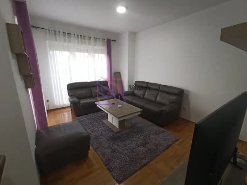 Vermietung, Zweizimmerwohnung, 70m², Zabjelo, Podgorica