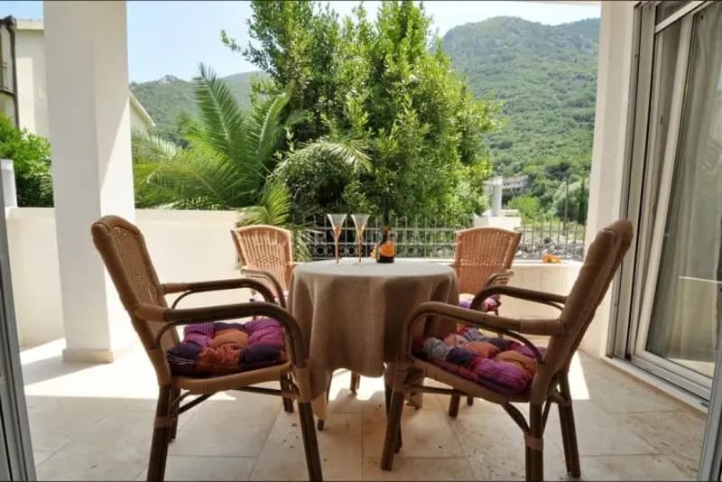 Charmante Villa in der Bucht von Kotor