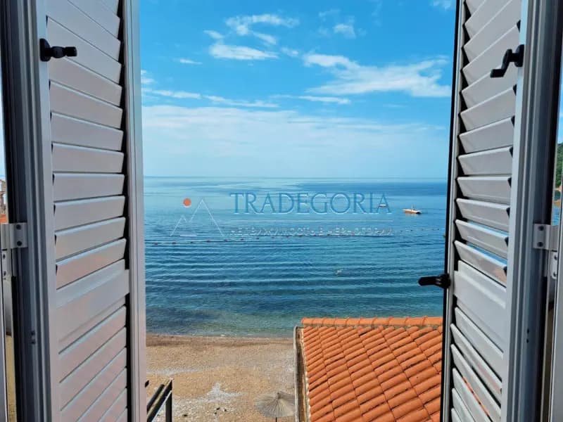 Budva, Eski Şehir - plaj ve deniz manzaralı benzersiz daire