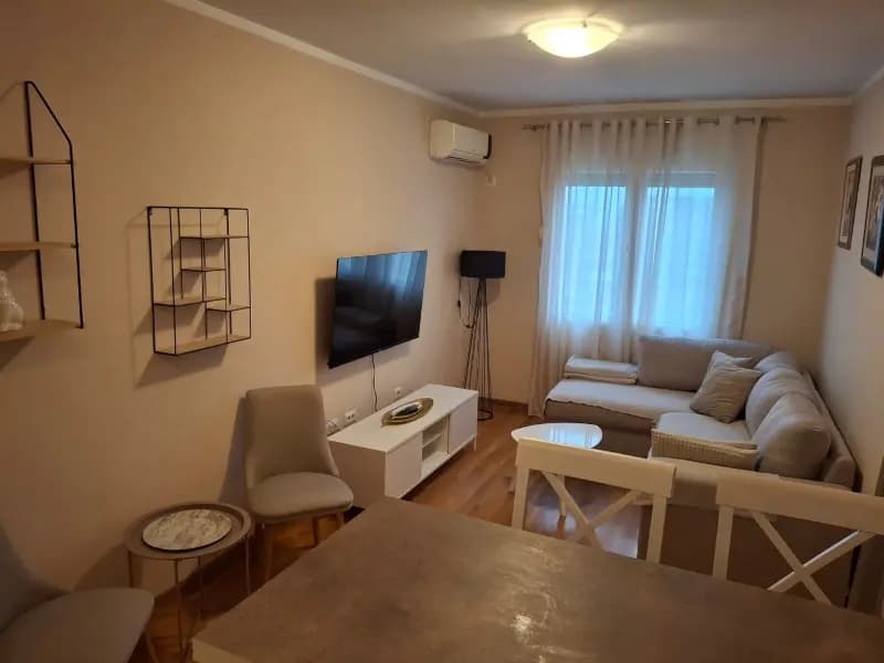 Оренда, однокімнатна квартира, 33м², Заб'єло, Подгориця