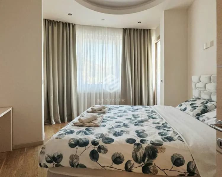 İki odalı daire 117m2, Merkez – Budva