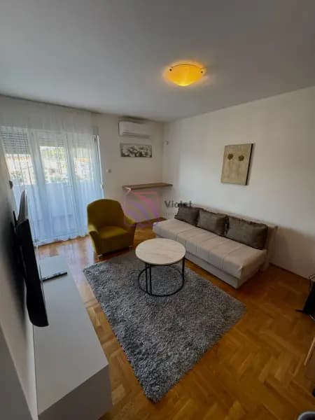Vermietung, Garçonnière, 27m², Zabjelo, Podgorica