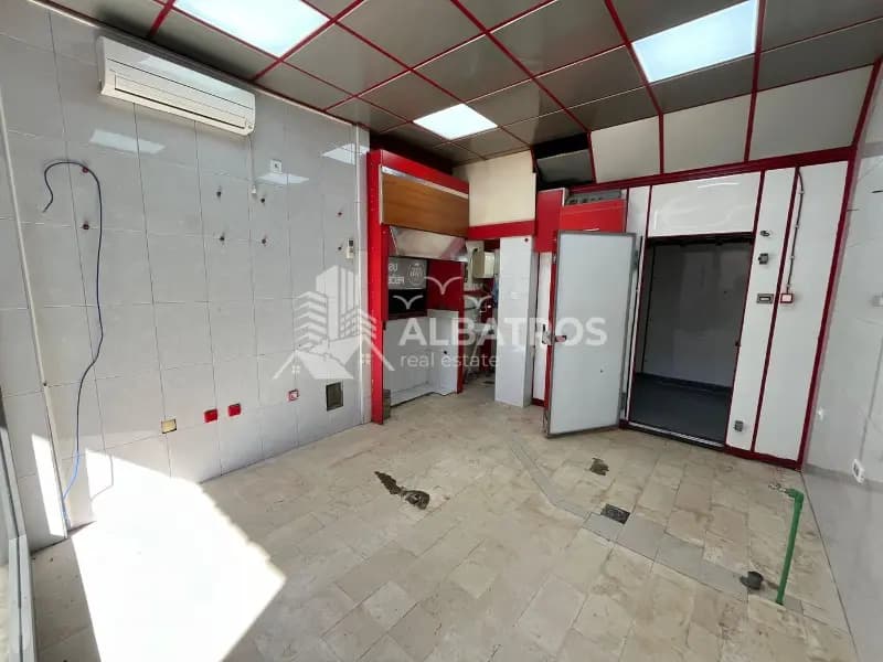 A commercial space of 22m² is for rent in the center of Bar.