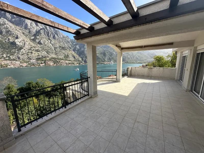 Verkauf, Haus, 330m², Kotor