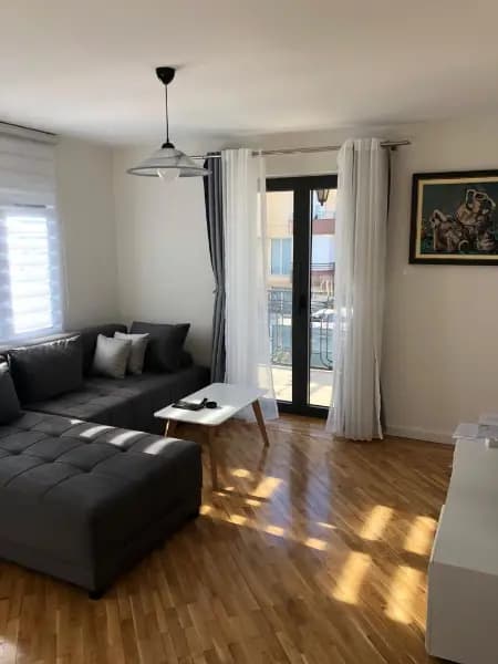 Оренда, двокімнатна квартира, 72м², Момішіці, Подгориця