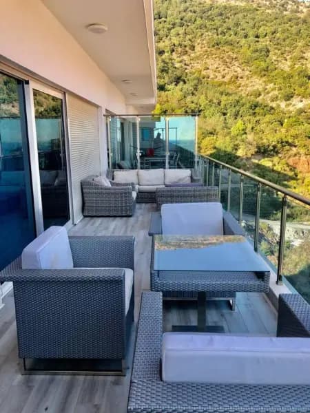 Satılık, iki odalı daire, 120m², Becici, Budva