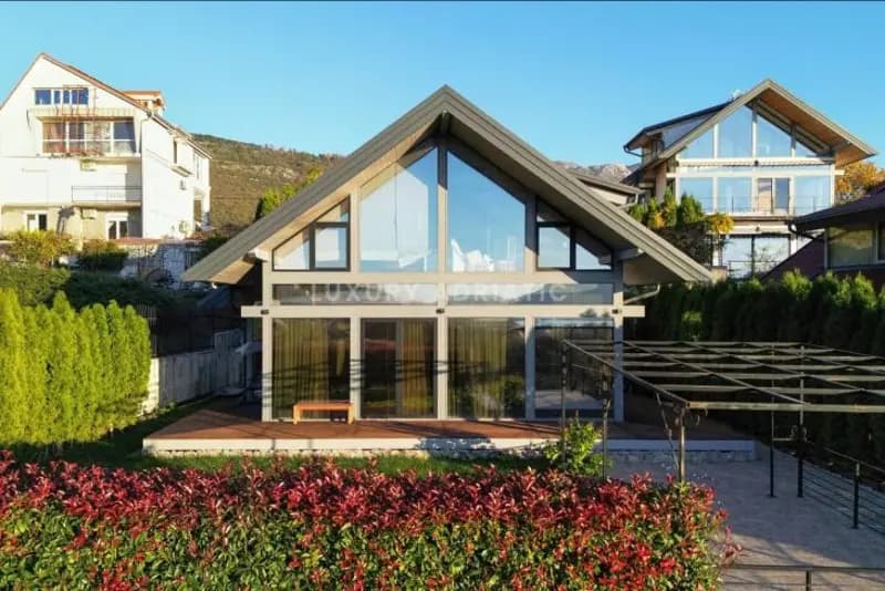 Tivat - Mrčevac'ta satılık ev