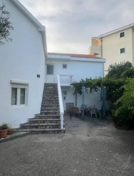 Verkauf, Haus, 404m², Petrovac, Budva