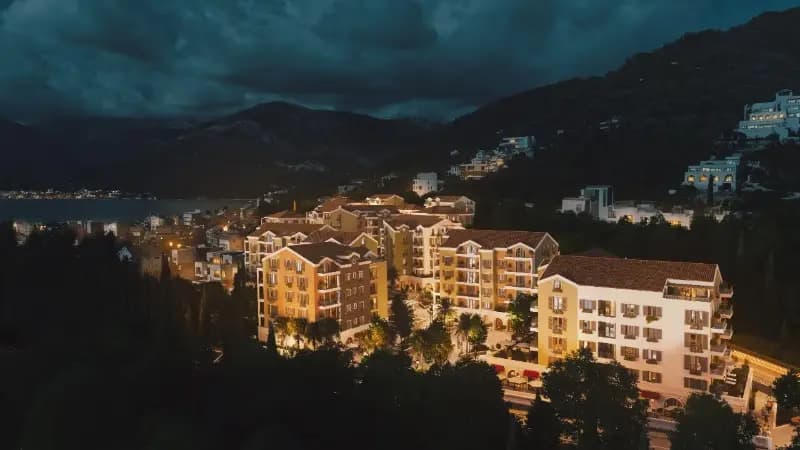 Продаж, двокімнатна квартира, 61м², Тіват