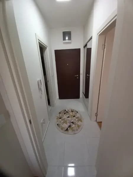 Vermietung, Einzimmerwohnung, 46m², Stari Aerodrom, Podgorica