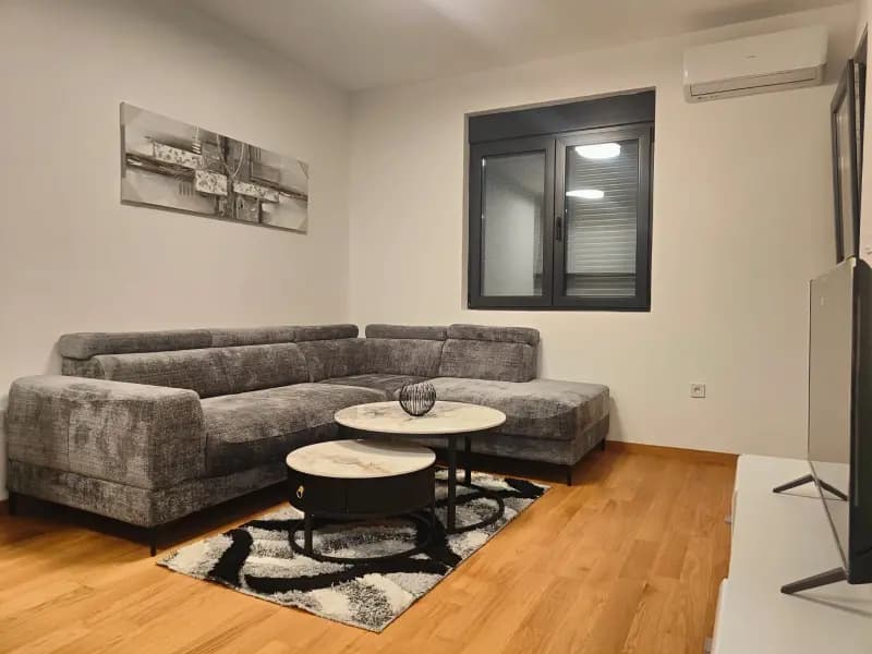 Оренда, двокімнатна квартира, 53м², City Kvart, Подгориця