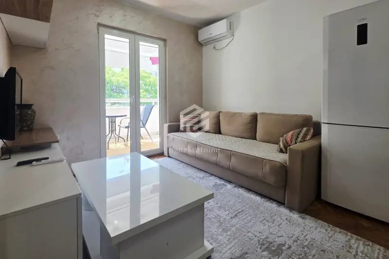 Jednosoban stan 35m2 + parking, Stari aerodrom – Podgorica
