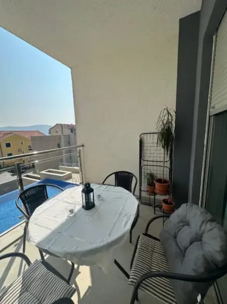 Satılık, tek odalı daire, 57m², Pod Kuk, Tivat
