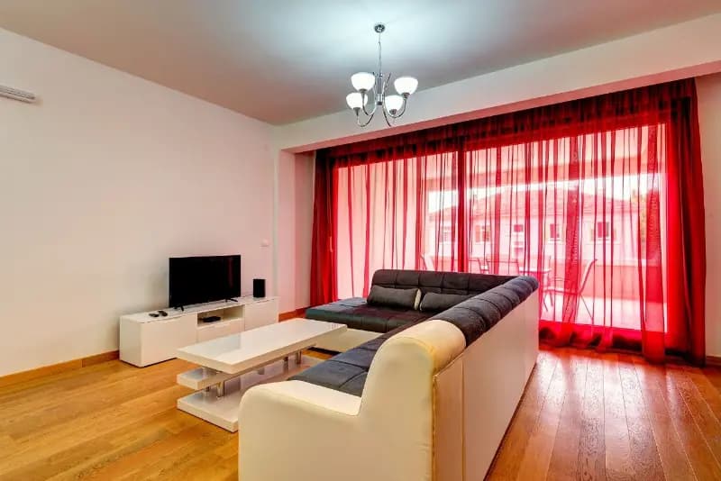 Tivat'ta daire 78 m2 - City-market, Seljanovo